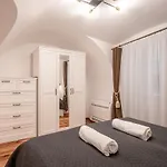 Architecture Fan\'S Apartment Near Opera House